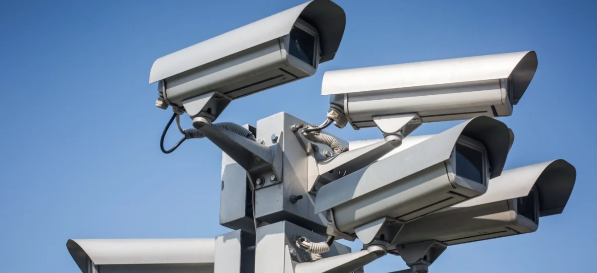 Kamery ATEX – jak dobrać monitoring do strefy zagrożonej wybuchem?